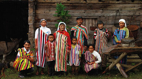 中国少数民族服饰介绍书籍,中国少数民族服饰纪录片