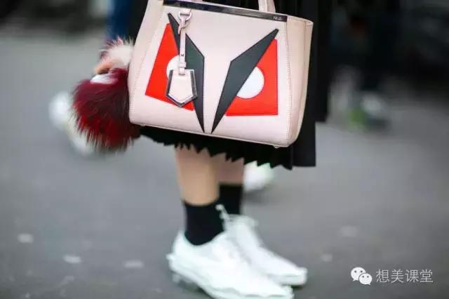 让我们看看这些小众的时尚圈的网红脸，宝宝也想这么火的大红大紫