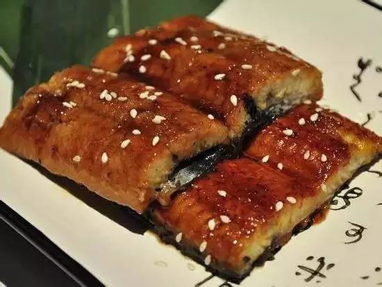 去日本必吃的十大美食,日本十大旅游胜地