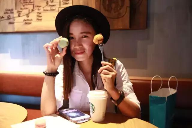 虽然我们很搓，但我们依然热爱装逼