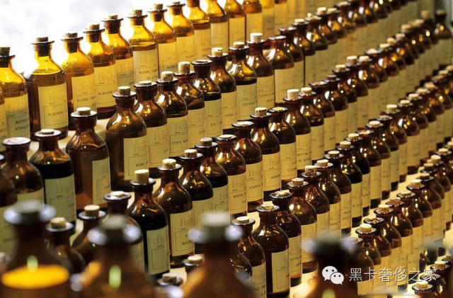 70年磨一剑，LV终于也出香水了！九月全球发售！