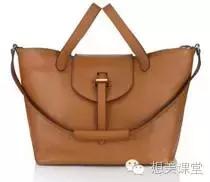 让我们看看这些小众的时尚圈的网红脸，宝宝也想这么火的大红大紫