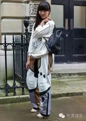 让我们看看这些小众的时尚圈的网红脸，宝宝也想这么火的大红大紫