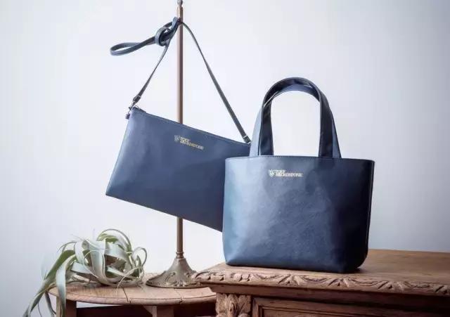 日本买杂志还送礼物看看都送的啥,日本杂志送大牌包包