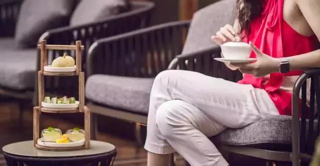 寻“谧”夏花深处|碧潭飘雪，茉莉花开庭院深