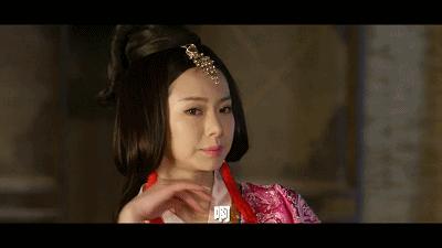 戚薇又演了一个宇宙级吊炸天的冷都女！她这是要一条道走到黑啊