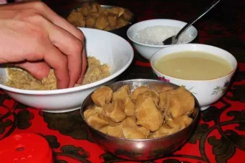 从郑州坐飞机去云南,从郑州坐火车去昆明多少钱