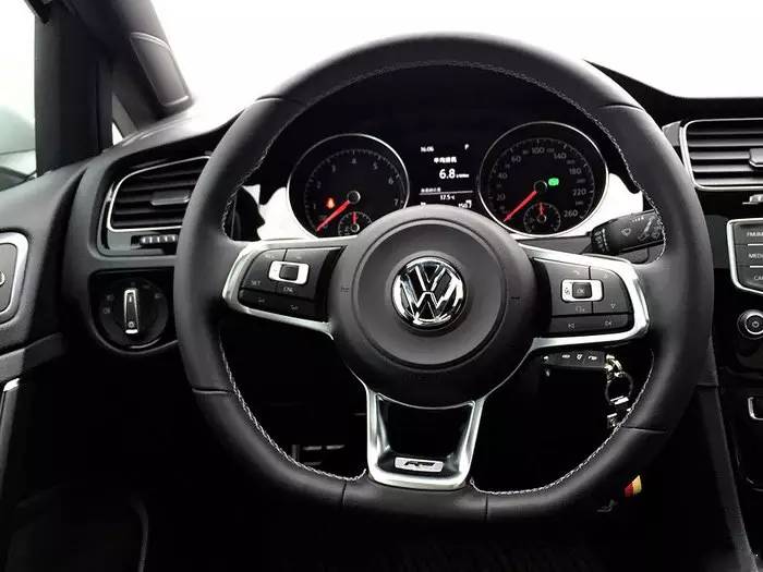 高尔夫7r-line值不值买,高尔夫7rline评测