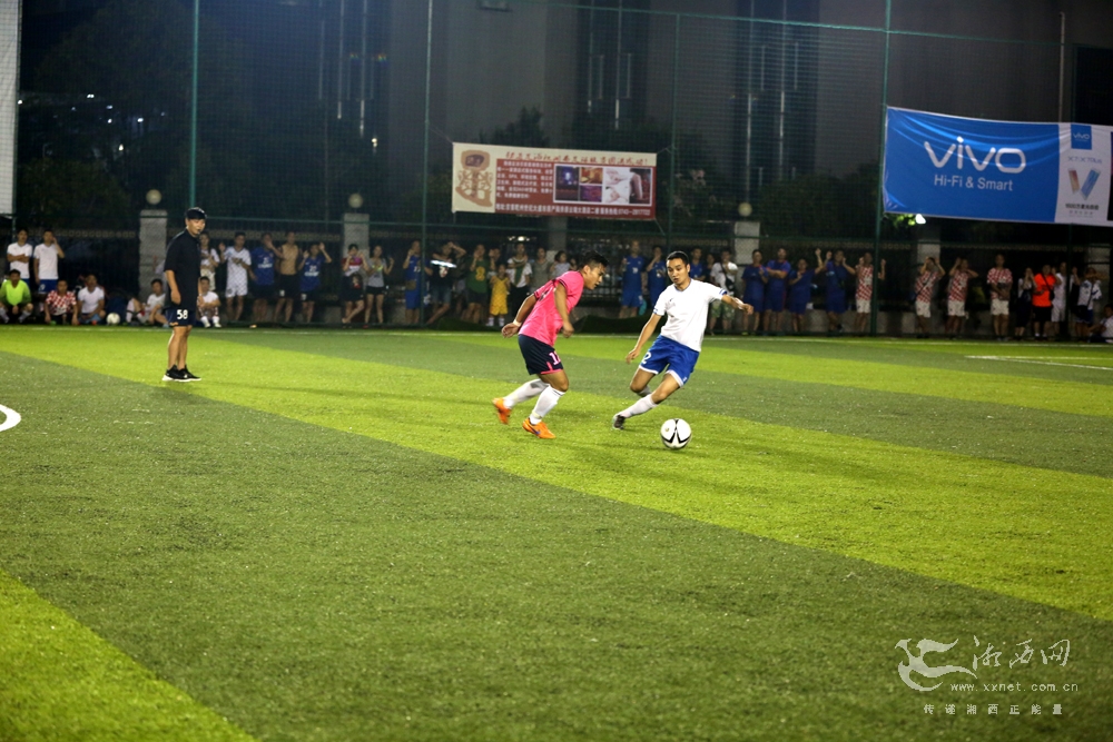 7比2的足球比赛,吉首7球比赛