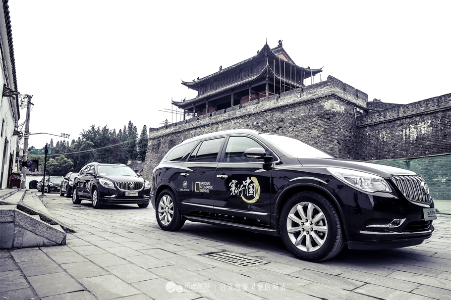 寰行中国，我在荆州古城学楚绣