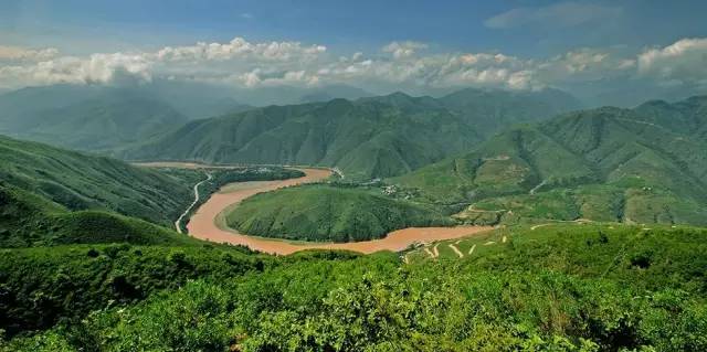 从郑州坐飞机去云南,从郑州坐火车去昆明多少钱