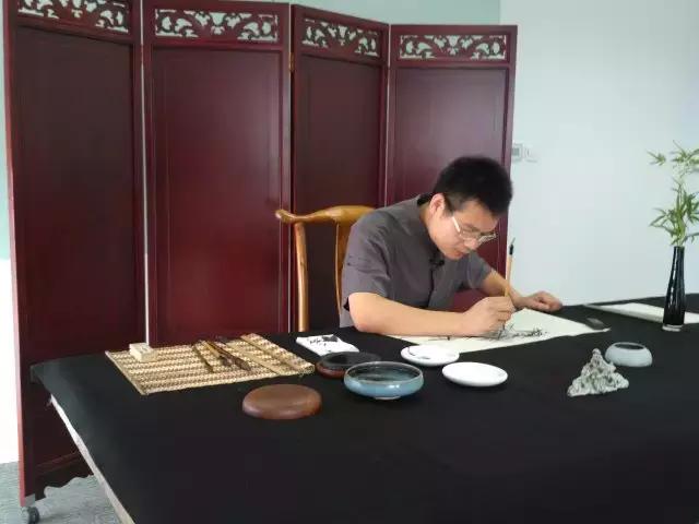 推荐当代优秀青年国画家赵少俨,赵少俨中国花鸟画技法