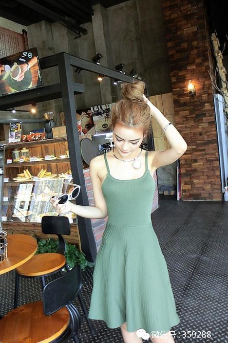 秋装怎样搭配穿着显高级感,女士减龄时髦秋装