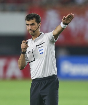 中国裁判vs外国裁判,国外裁判和中国裁判