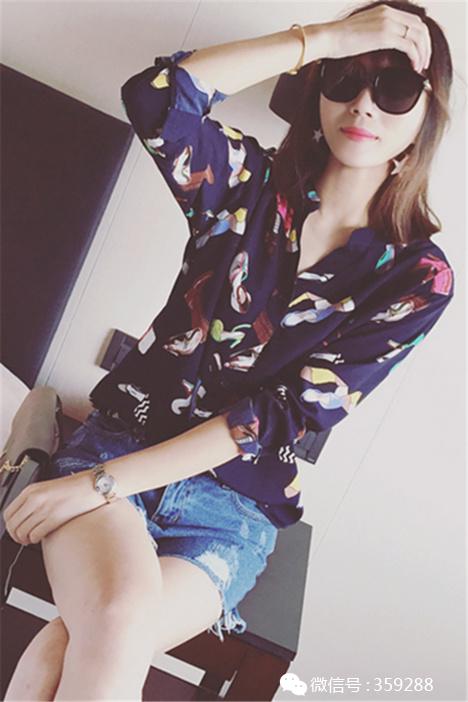 秋装怎样搭配穿着显高级感,女士减龄时髦秋装