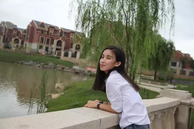 虽然我们很搓，但我们依然热爱装逼