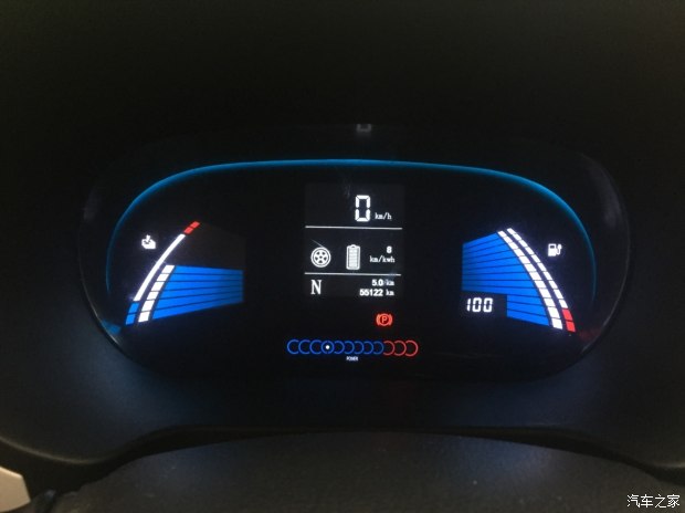 体验江淮iEV5和北京电动汽车分时租赁