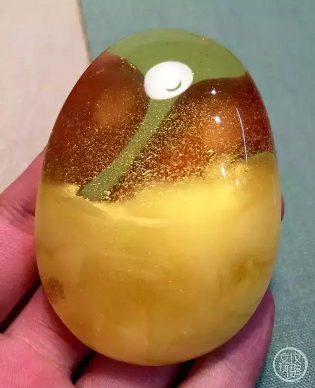 惊艳！史上又有一种蜜蜡美出天际，简直是蜜蜡界的范冰冰！