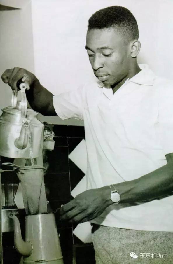 所有足球运动员都佩服梅西吗,球王的魅力到底有多大