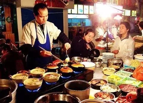 珠海这20条美食街，据说吃过5条的叫吃货，全吃过的叫食神！