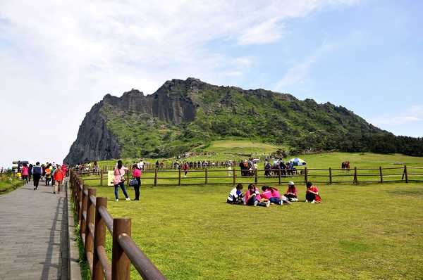 济州岛火山是活火山吗,火山遗址