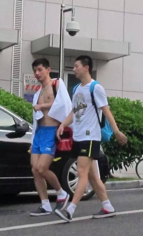 张继科，你还是输给了自己的“男人”！本届奥运会中国男乒三个最强男人之间的故事....