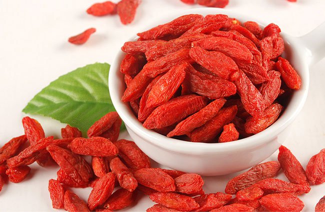 枸杞作用千千万你吃对了吗,枸杞虽好但别乱吃这3类人不宜吃