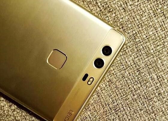 iphone6s和7s,苹果6s降价到13.6