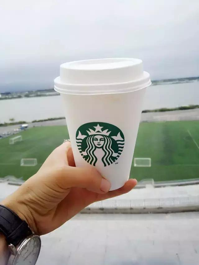 虽然我们很搓，但我们依然热爱装逼