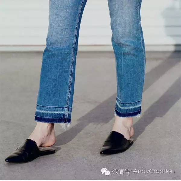 你们平时穿去洗澡的拖鞋，现在可潮了呢～