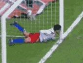 国足足球搞笑gif,足球原地踩单车搞笑gif