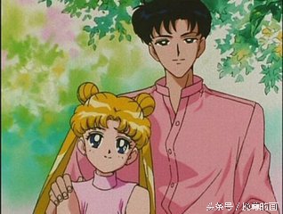 情侣接吻超甜视频动漫,超甜情侣的恋爱日常动漫