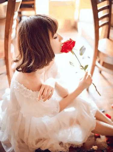 伪娘老八教你快速解决晒黑晒伤问题