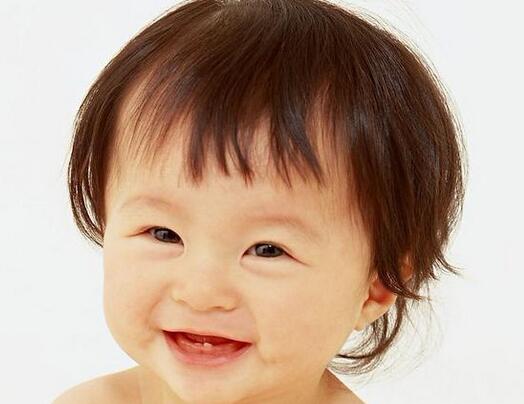 秋天小孩洗头掉几根头发正常不,秋天头发掉得厉害怎么办