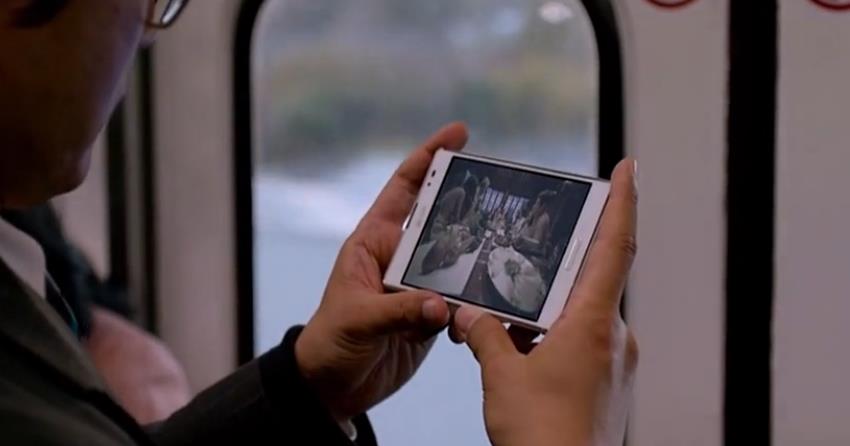 三星、LG贯串剧情，聊聊韩国影片《局内人》中出现的电子产品