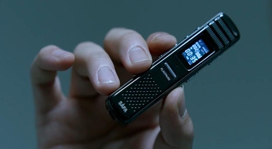 三星、LG贯串剧情，聊聊韩国影片《局内人》中出现的电子产品