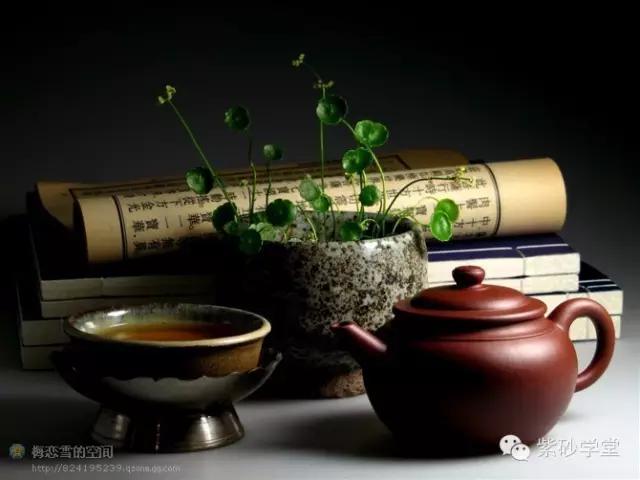 云想衣裳花想容露华浓诗句配音,云想衣裳花想容拂槛露华浓合拍