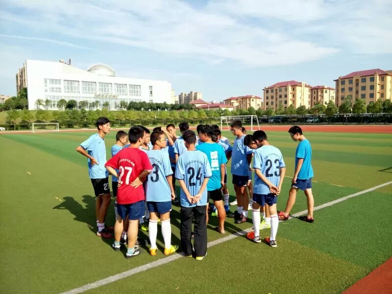 奉献源自热爱---专访校园足球指导员姚军