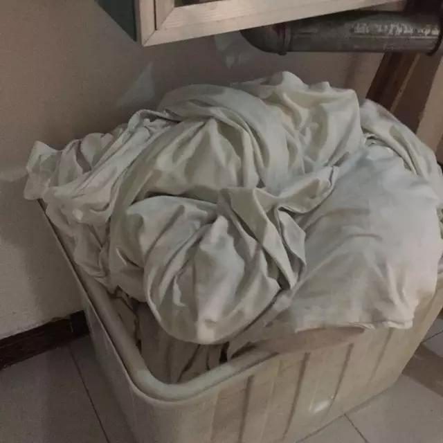 火车站旁边的超脏的旅馆,揭露火车站旁边的小旅馆