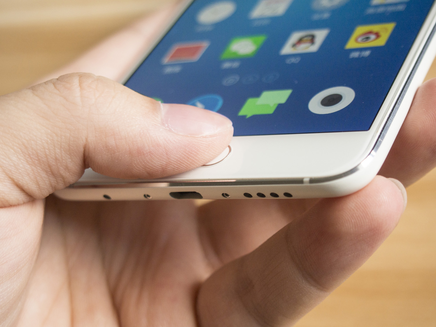 魅族魅蓝metal的屏幕怎么样,魅族魅蓝metal2是全网通