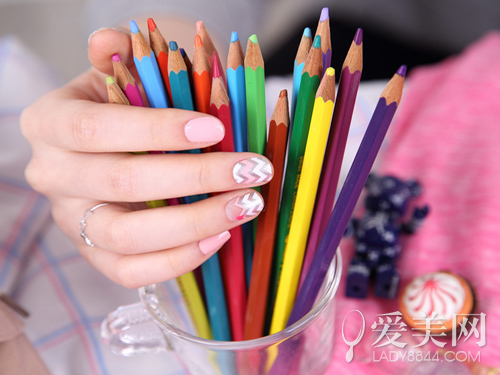 日式美甲最新美甲图片,指甲艺术美甲