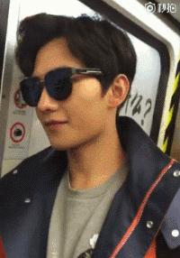 夜华用剑刺素锦杨洋刘亦菲,夜华君哭戏