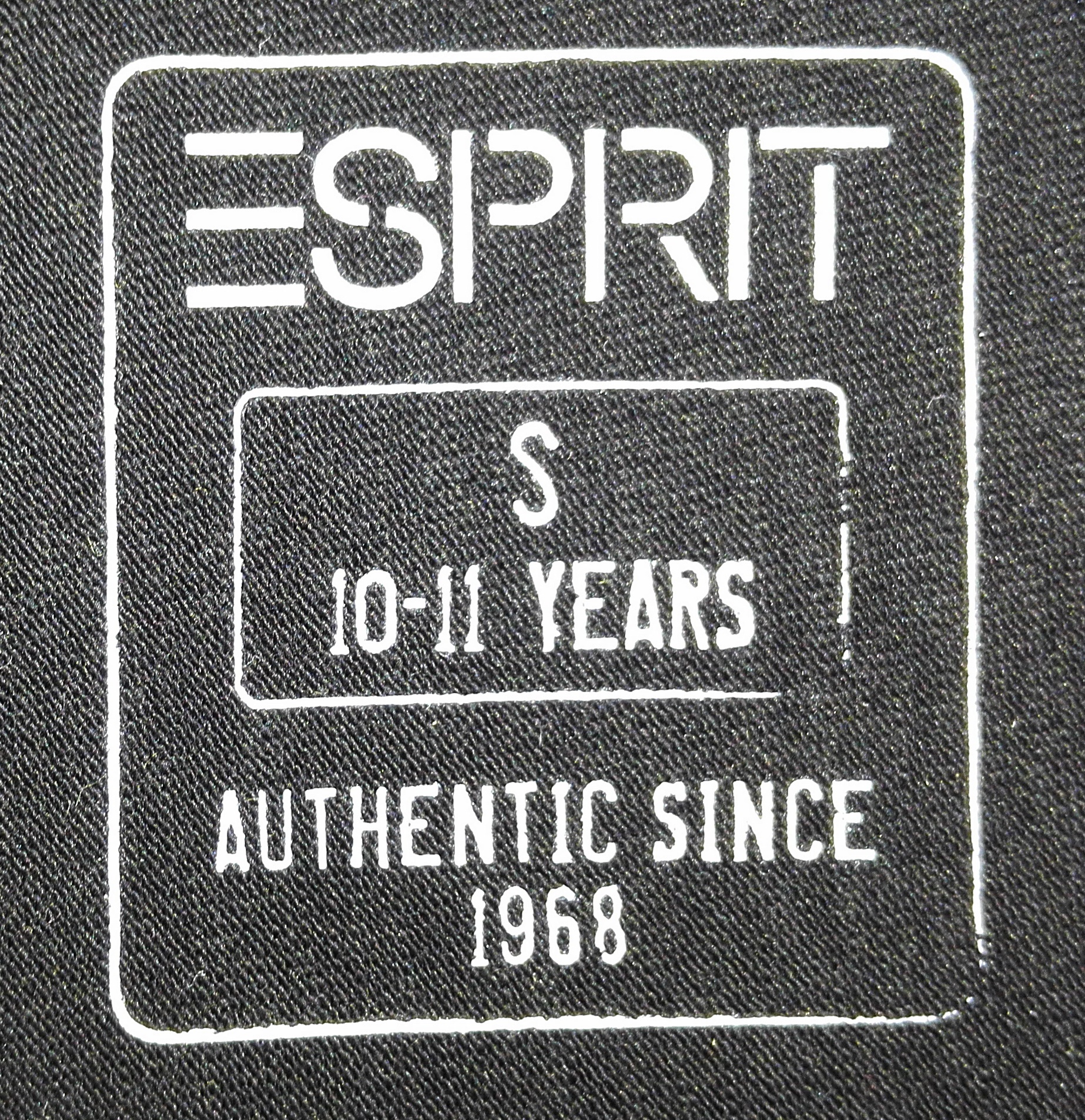 服装标签有哪些信息,服装标签哪里找