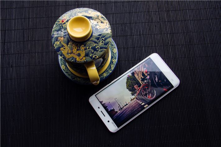 曲面屏手机贴膜最优解,手机贴膜曲面屏傻瓜式操作