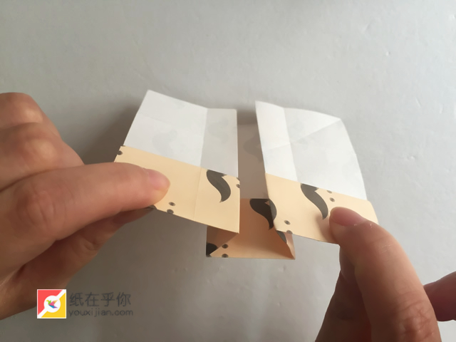 纸在乎你手工折纸：牛奶盒视频图解教程