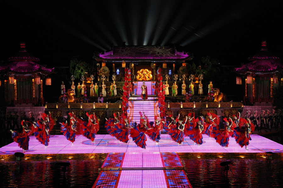 杨家有女初长成，三千宠爱在一身—《长恨歌》，内地版“水舞间”