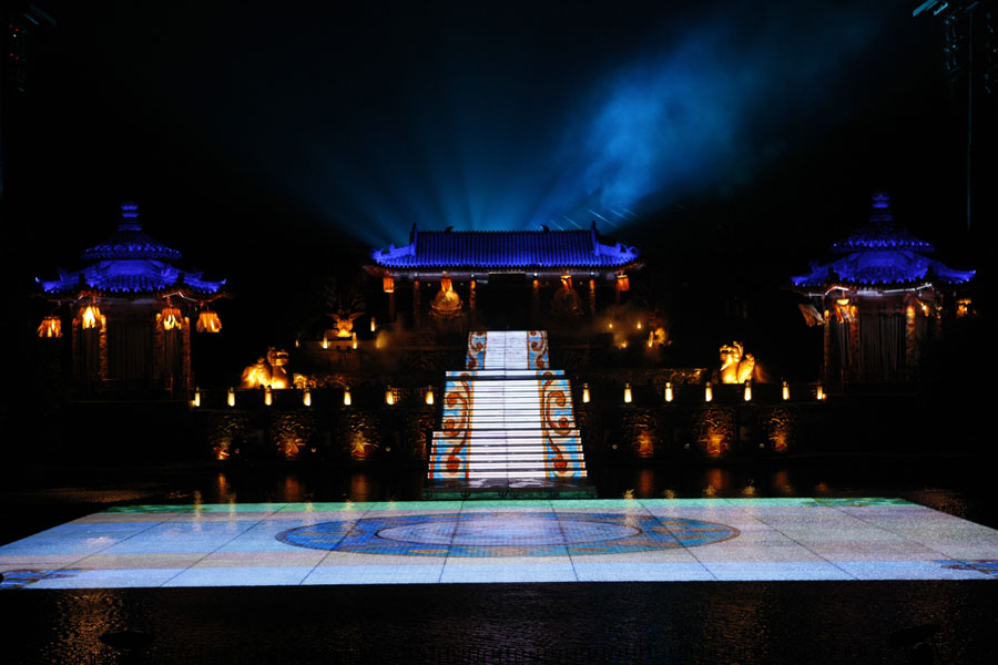 杨家有女初长成，三千宠爱在一身—《长恨歌》，内地版“水舞间”