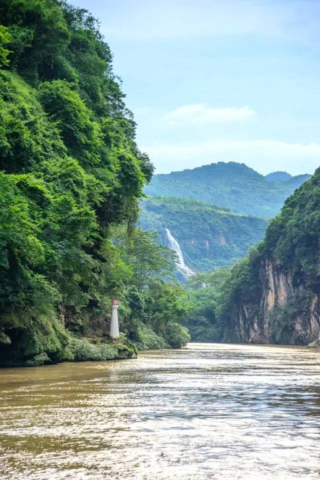 湟川三峡实景,湟川三峡怎么画