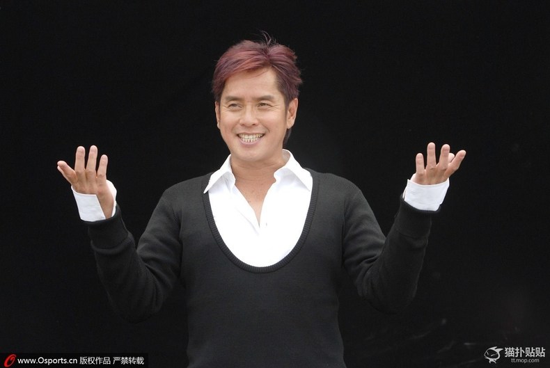 明星“球员”:唐僧变肥罗，谭咏麟踢断两根韧带