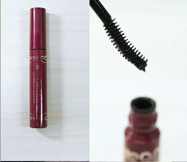 八款睫毛膏裸眼实测:纤细浓密又防水，种草排雷全攻略!